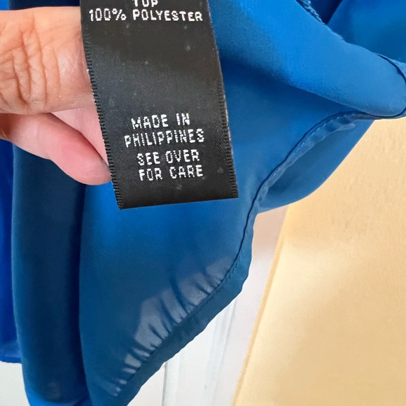 Electric blue blouse- ABStudio size S. Sleeveless, fits long. - Picture 4 of 4